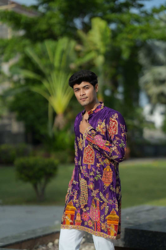 MORR VIJAY POSITION EMBRODERY SHORT V NECK KURTA